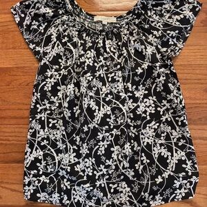 Loft Black and White Floral Blouse Sz Petite XS